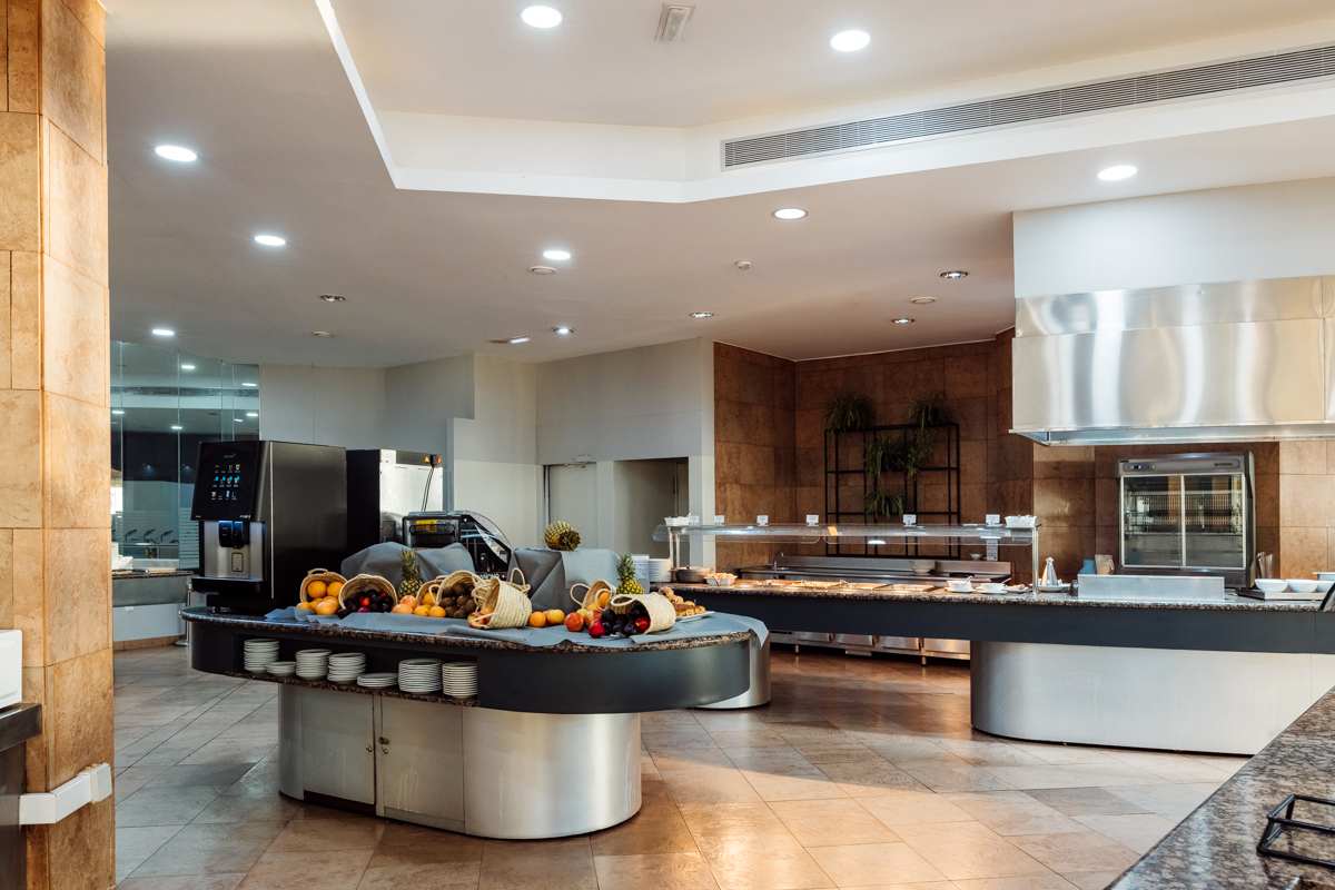 003_alta_senatoráguilas Buffet.jpg